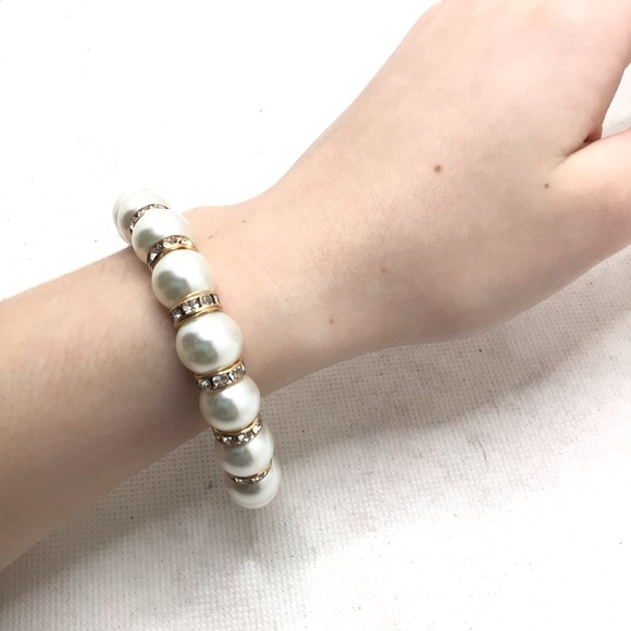 Couture Gems Womens 10mm Faux Pearl Rhinestone Stretch Bracelet - Picture 4 of 4